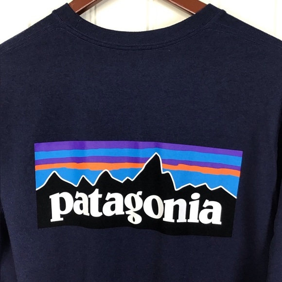 Patagonia Responsibili-Tee Long Sleeve Logo Shirt in Navy Size Medium. - Picture 7 of 7